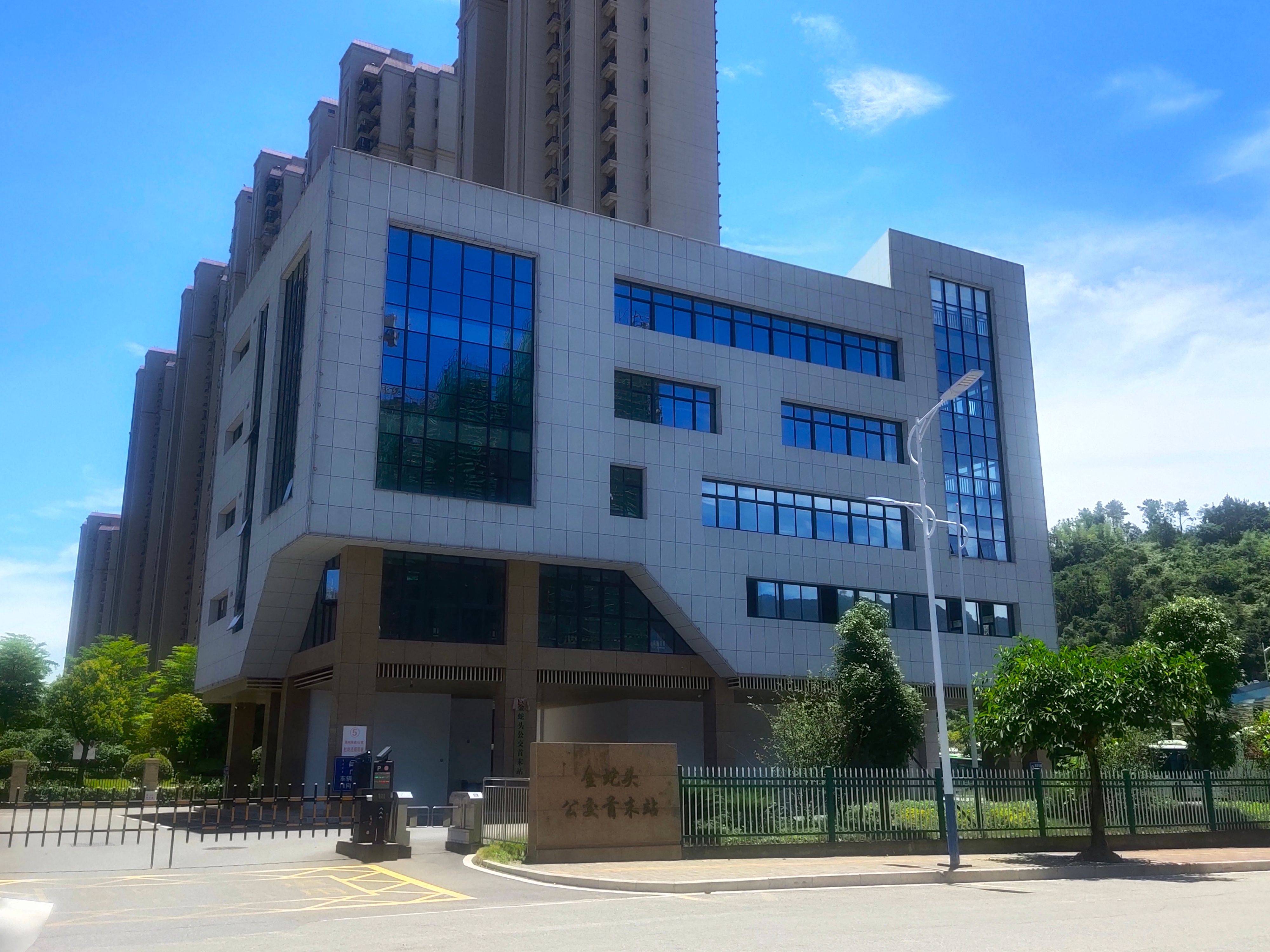 意向承租人征集 |寧德市東僑經(jīng)濟(jì)開發(fā)區(qū)夢龍路10號金蛇頭公交首末站綜合樓